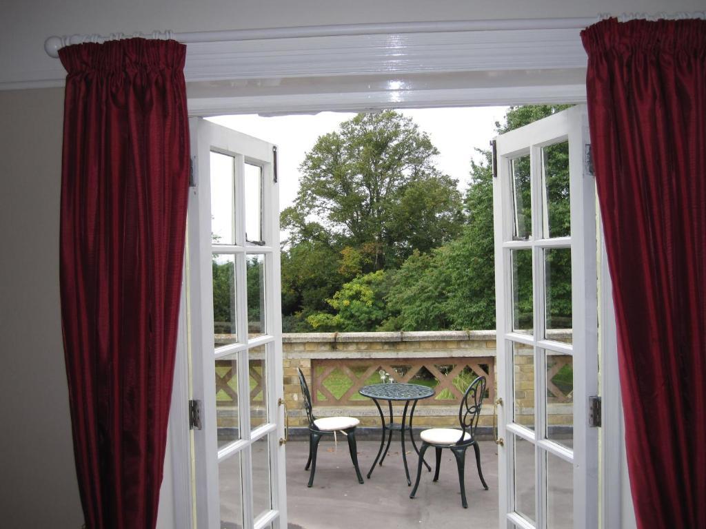 Ellerslie House Hotel Феърхем Стая снимка