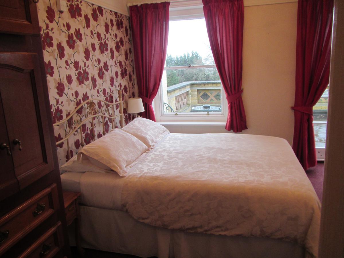 Ellerslie House Hotel Феърхем Екстериор снимка
