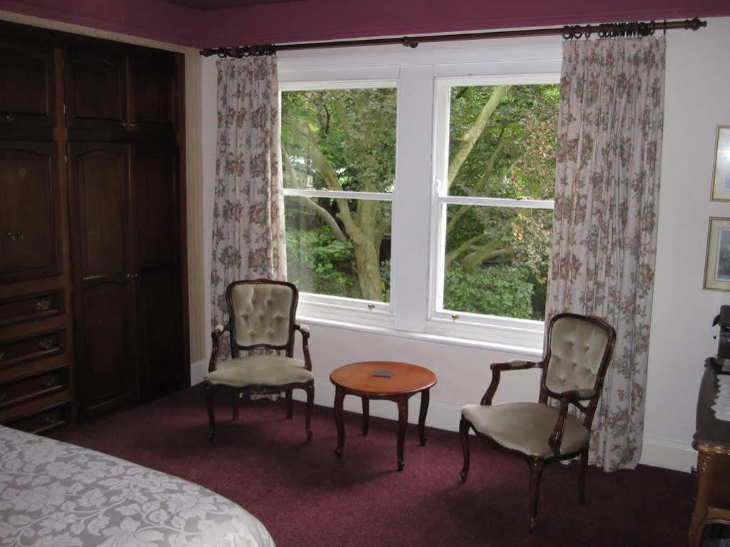 Ellerslie House Hotel Феърхем Екстериор снимка